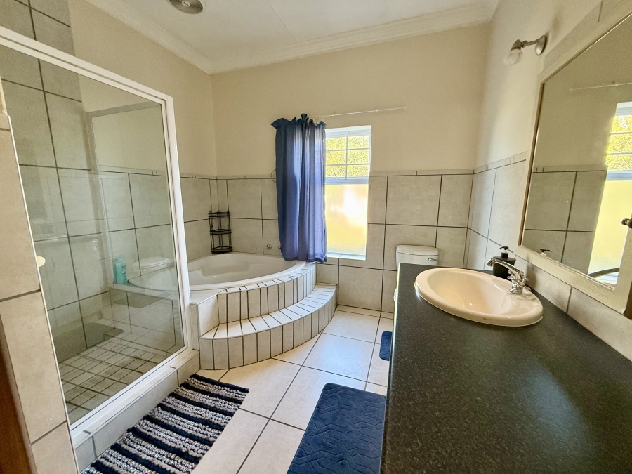 8 Bedroom Property for Sale in Long Acres Country Estate Western Cape
